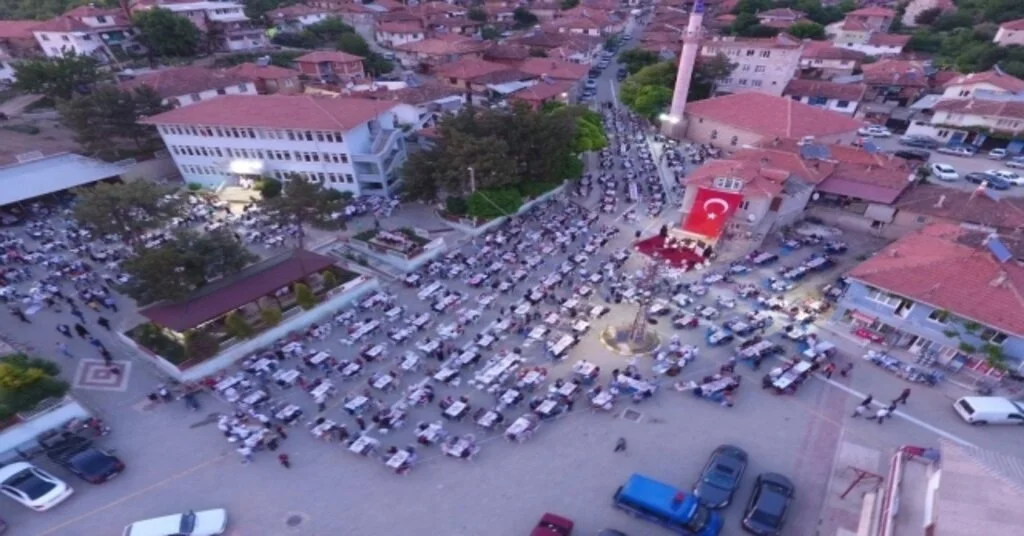 Köydeki Eğitim Kurumundan Birlik Ve Beraberlik İftarı
