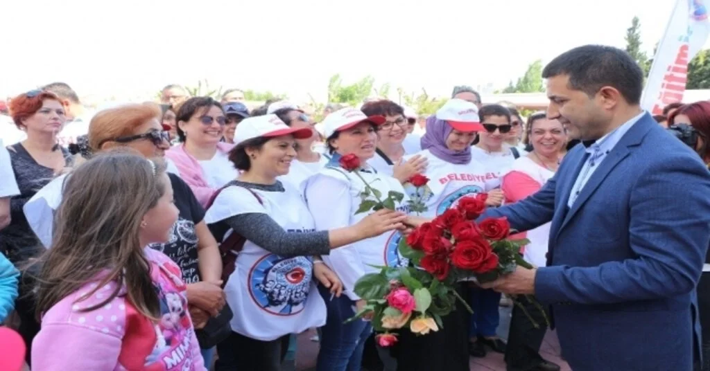 Kuşadasında Birikmiş Personel Alacakları Ödendi