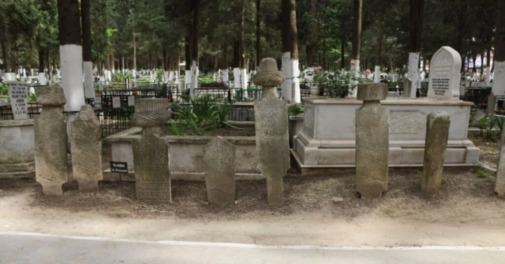 Kuşadasındaki Osmanlı Mezar Taşları Sergilenecek