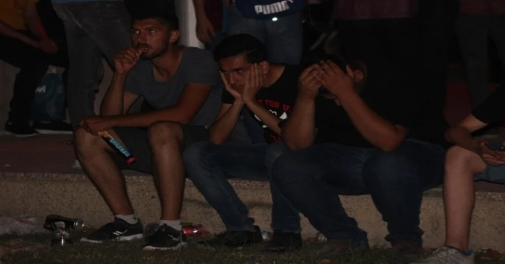 Maç Öncesi Sevinç Gösterileri Yerini Gözyaşına Bıraktı