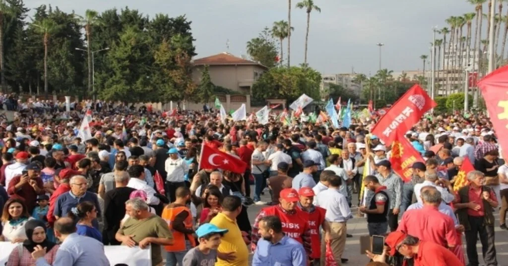 Mersinde 1 Mayıs Coşkusu