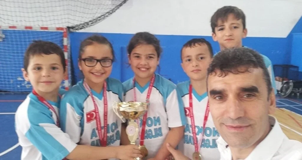 Miniklerde Şampiyon Bafra Oldu