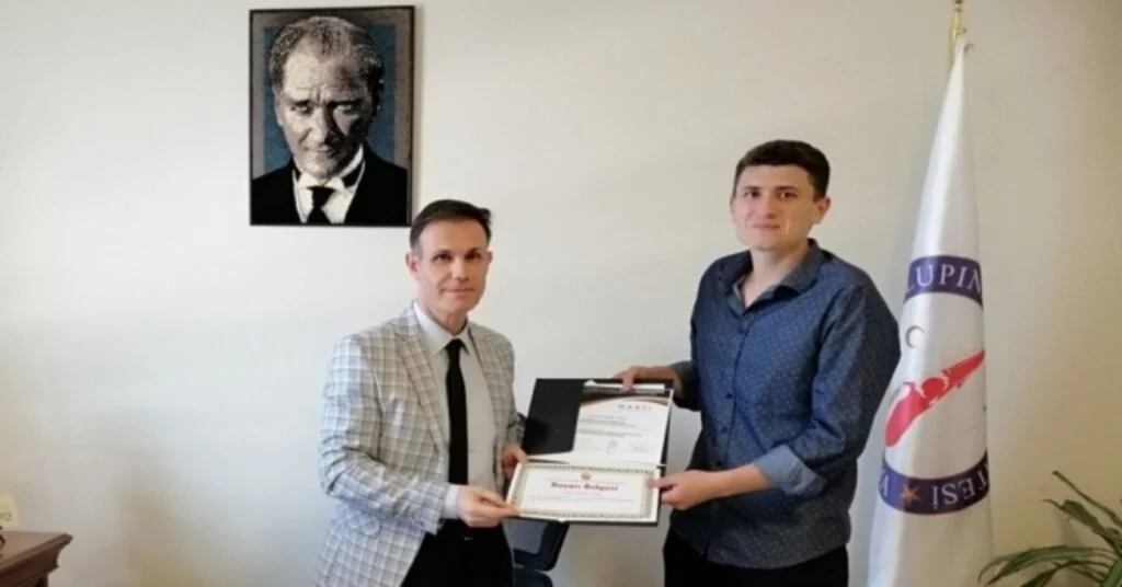 Ms Hastası Öğrencinin Büyük Başarısı