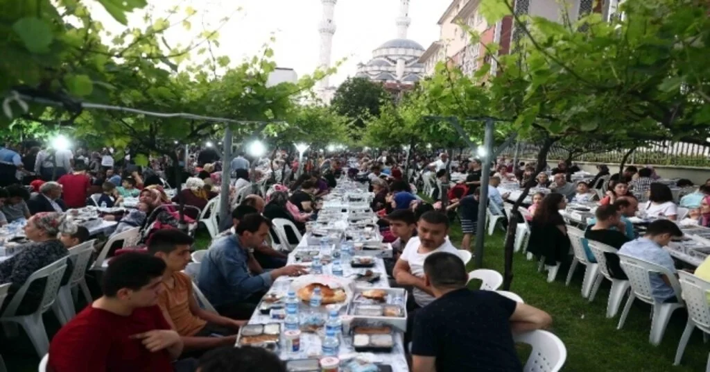 Ömer Tuğrul İnançer: “İnsanlık İrade İle Kazanılan Bir Mevkidir”
