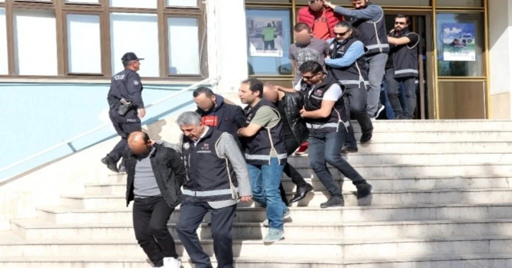 Organize Suç Örgütünün Altından Fetö Çıktı