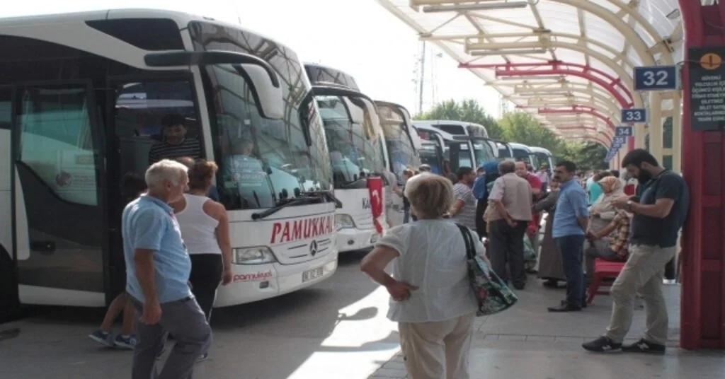 (Özel) Terminalde Bayram Tatili Hareketliliği