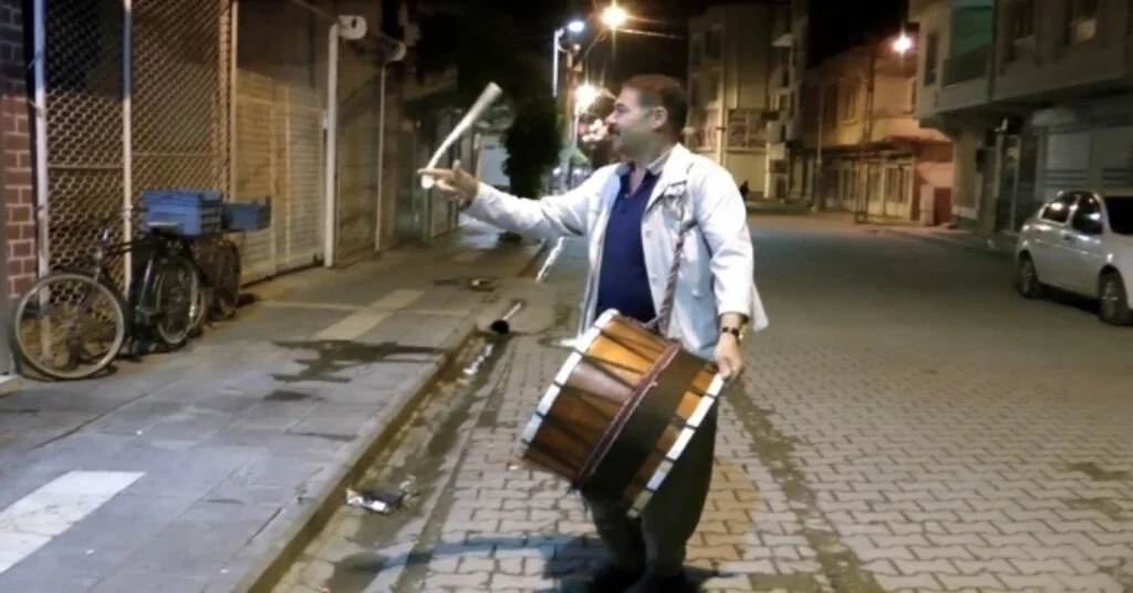 Ramazan Davulcuları “Dünya Tütünsüz Günü”Ne Dikkat Çekmek İçin Mani Okuyacak