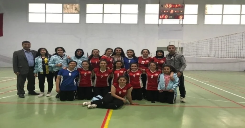 Selendide Futbol Ve Voleybolun Şampiyonları Belli Oldu