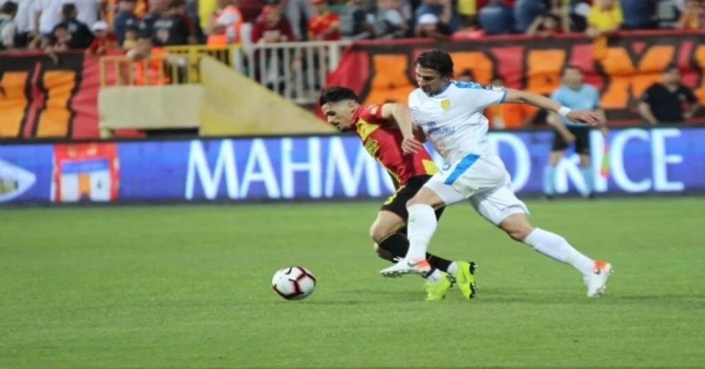 Spor Toto Süper Lig: Göztepe: 2 - Mke Ankaragücü: 1 (Maç Sonucu)