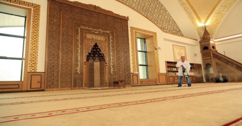 Talasta Camilerde Ramazan Temizliği