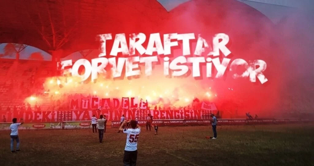 Taraftar Forvet İstiyor