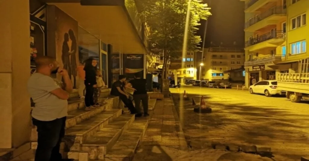 Tuncelide 4,5 Büyüklüğünde Deprem
