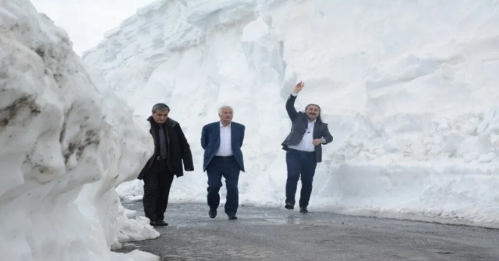 Türkiyenin En Büyük Kalderasında Kar Kalınlığı 8 Metre