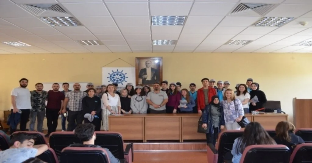 Üniversitelilere Yükleme Semineri