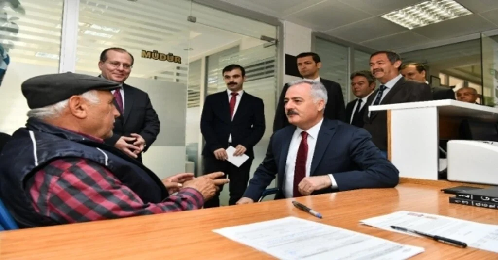 Vali Seymenoğlu: “Köylerimizin En Ücra Yerinde Bile Yaşan İnsanımıza Da Hizmet Götürmek Hepimizin Görevi”