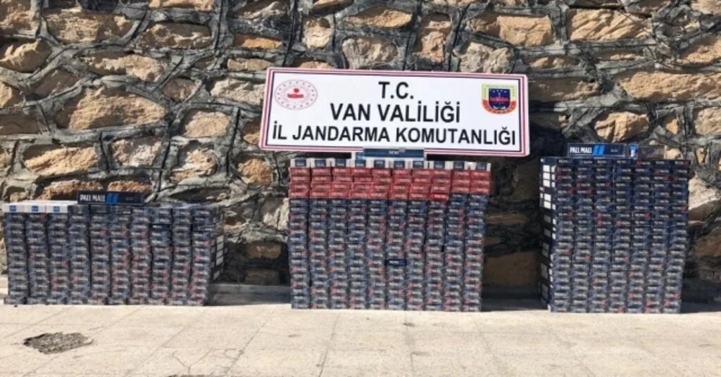 Vanda 7 Bin 430 Paket Kaçak Sigara Ele Geçirildi