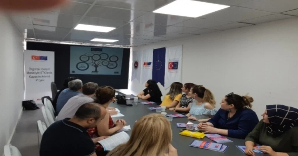Adanada Stklara Kurumsal Kapasite Eğitimi