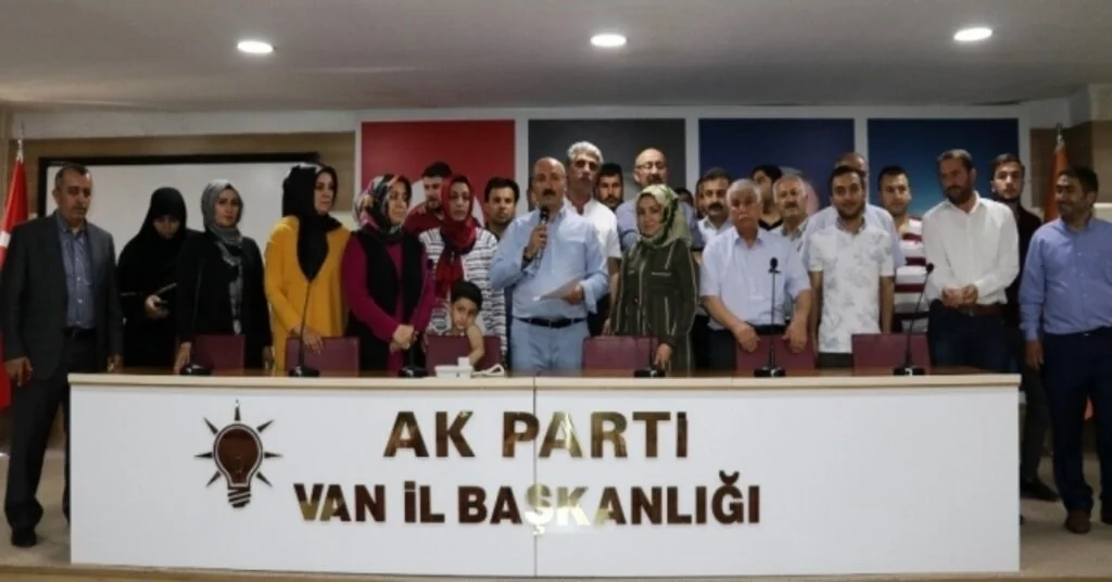 Ak Partiden Mursi Açıklaması