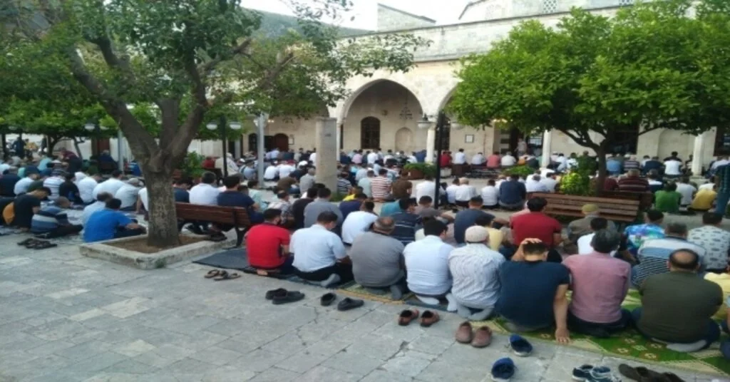 Anadolunun İlk Camisinde Bayram Namazı