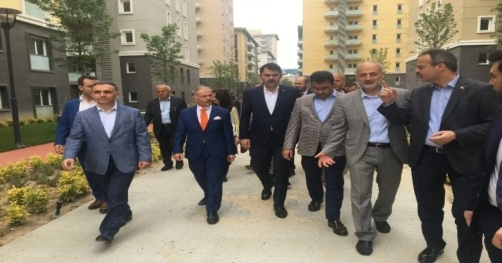 Bakan Kurum: “İlk Aldığımız Bilgilerde Herhangi Bir Can Veya Mal Kaybı Söz Konusu Değil”