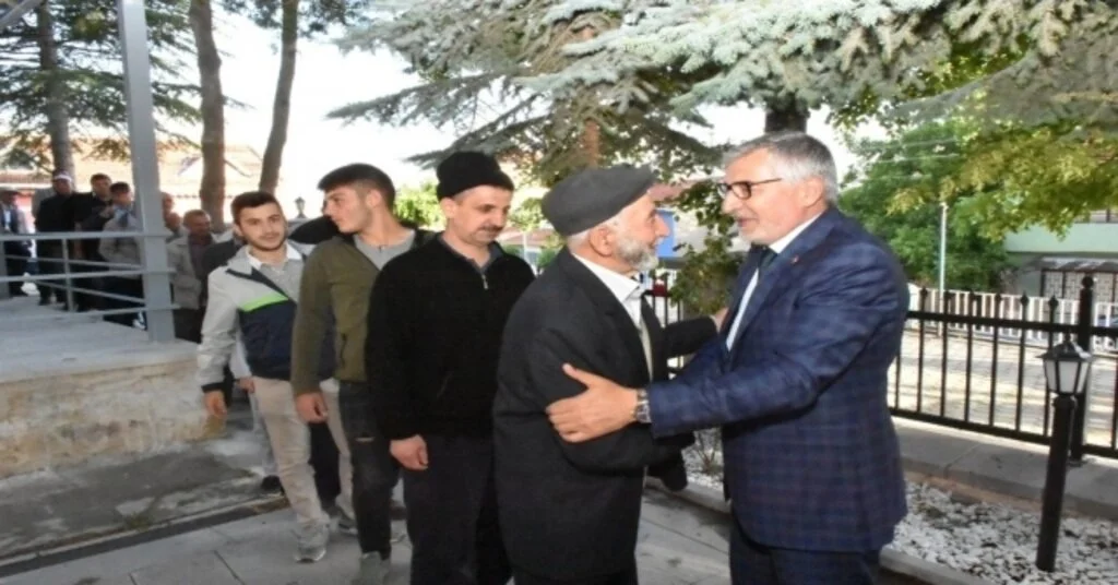 Başkan Bozkurt Vatandaşlarla Bayramlaştı