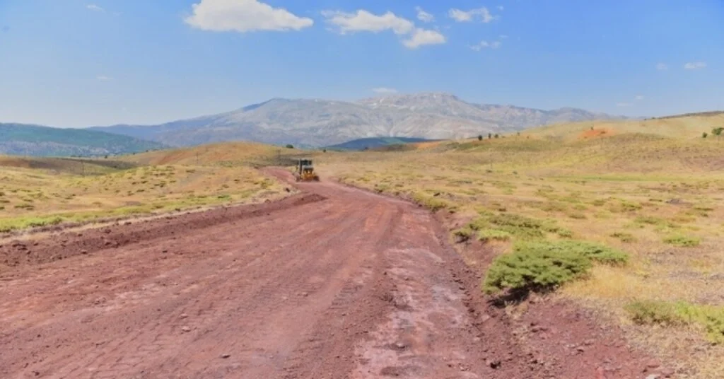 Battalgazide Yayla Yolları Genişliyor