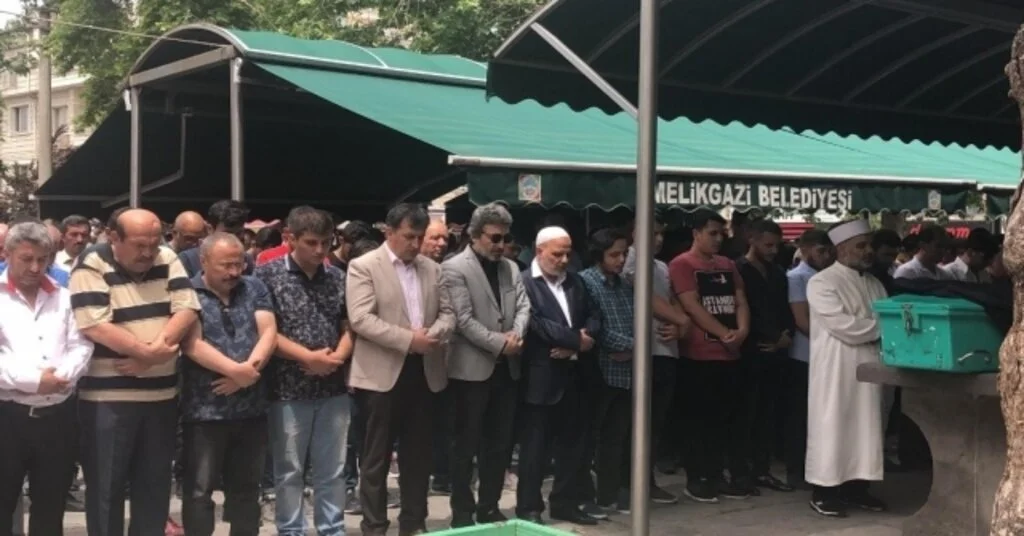 Beşiktaş Divan Kurulu Eski Üyesi Hasan Demire Son Görev