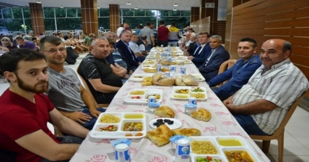 Bigalı Pazarcılar İftarda Bir Araya Geldi