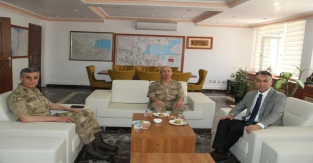 Bitlis Valisi Oktay Çağataydan Bayram Ziyaretleri