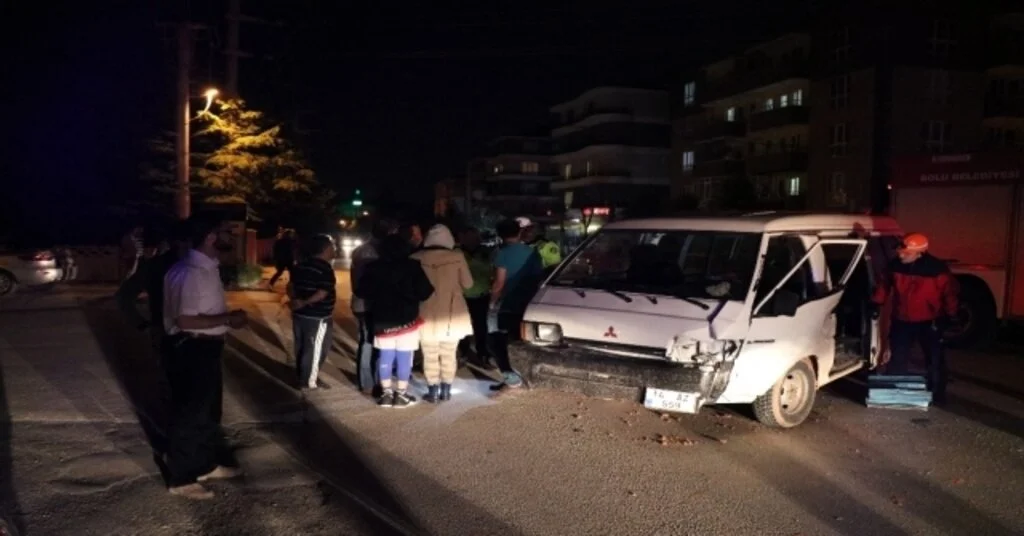 Boluda Trafik Kazası: 2 Yaralı