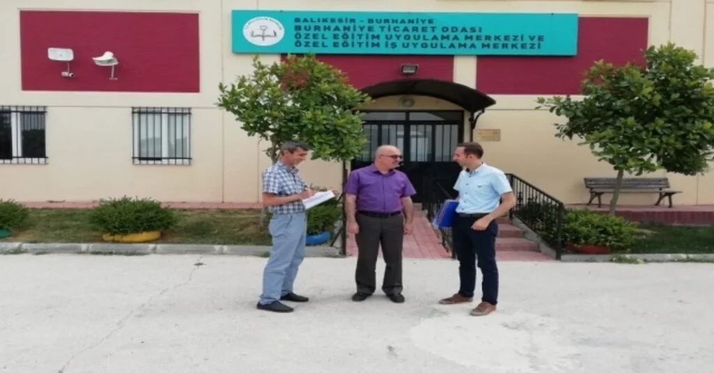 Burhaniyede Özel Öğrencilere Taşıma Kolaylığı