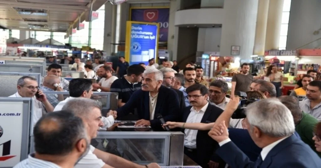 Büyükşehir Heyetinden Aşti Esnafına Bayram Ziyareti
