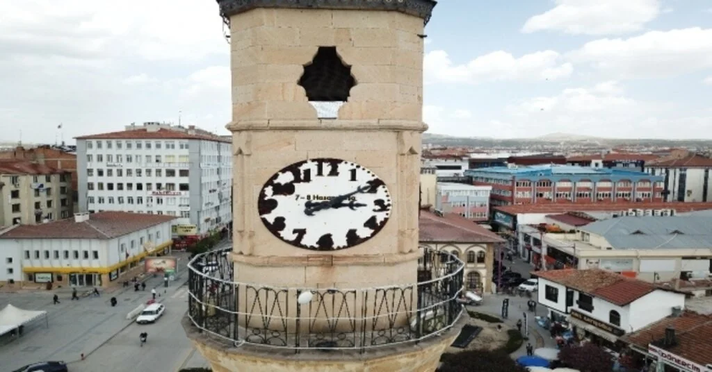 Çorum Saat Kulesinin Kadranlarını Değiştirecek