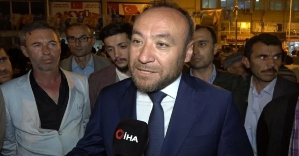 Cumhurbaşkanı Erdaoğandan, İl Başkanı Dağdelene Tebrik Telefonu