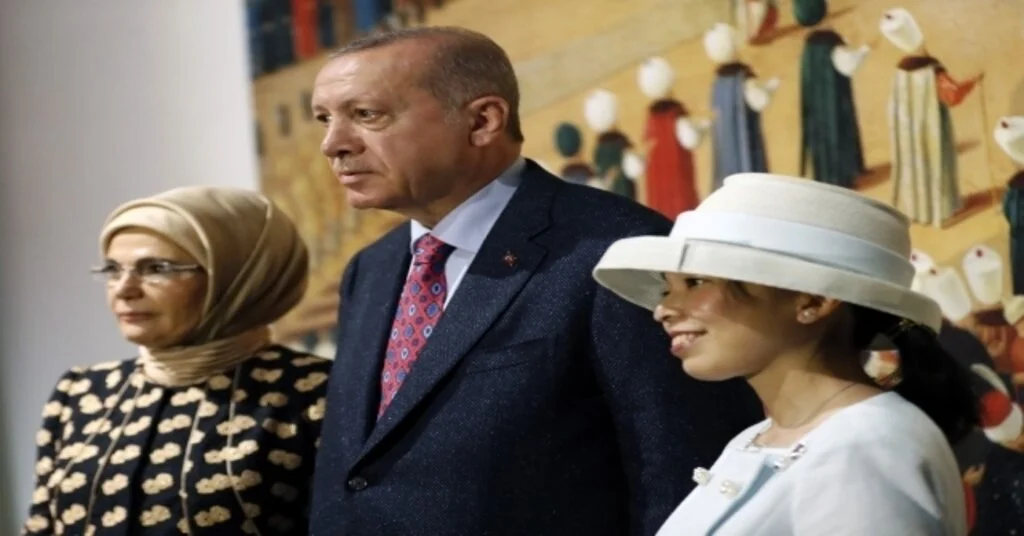 Cumhurbaşkanı Erdoğan, Kytoda Hazineler Ve Osmanlı İmparatorluğunda Lale Geleneği Sergisini Ziyaret Etti