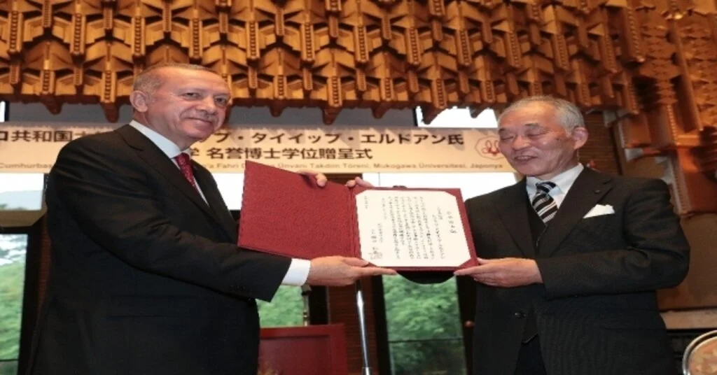 Cumhurbaşkanı Erdoğana Japonyada Fahri Doktora Unvanı Verildi