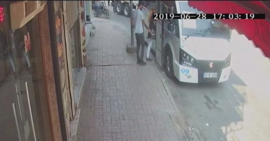Dolmuşta Hırsızlık Yaptı, Tövbe Etmiştim Dayanamadım Dedi