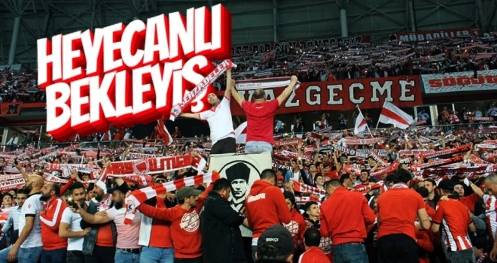 HEYECANLI BEKLEYİŞ