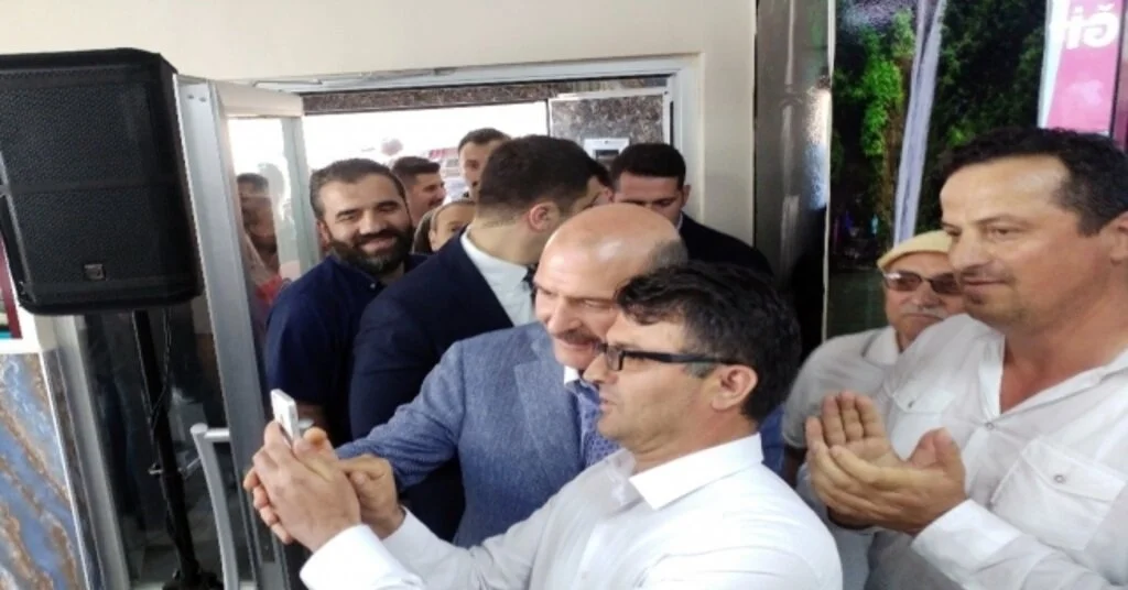 İçişleri Bakanı Soylu: “Ben Bulunduğum Yere Selahattin Demirtaşın Kucağından Gelmedim, Katodan Geldim”