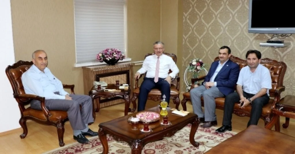 İha Genel Müdürü Hamit Arvastan Rektör Prof. Dr. Levente Ziyaret