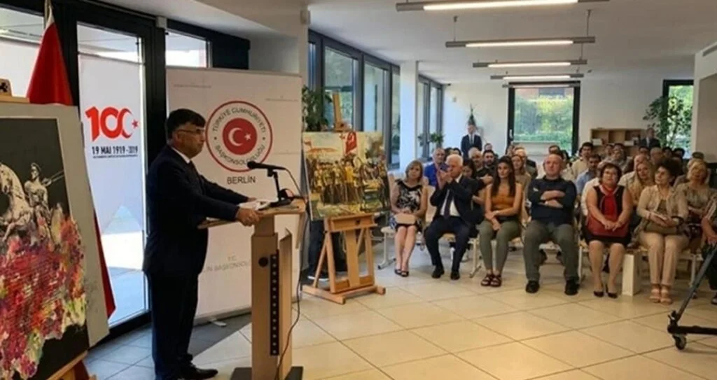 'İlk Adımdan Kuruluşa' Karma Resim Sergisi Almanya'da
