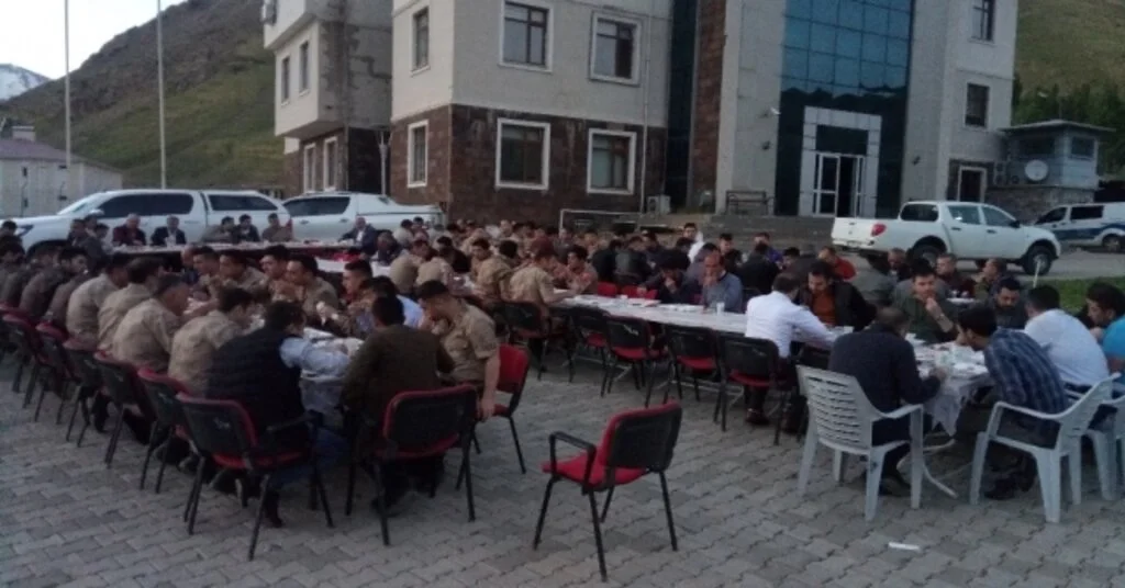 Kaymakamlık Ve Belediye Başkanlığında Güvenlik Görevlilerine İftar