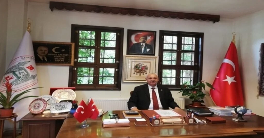 Kemaliye Belediye Başkanı Mehmet Karamandan Bayram Mesajı