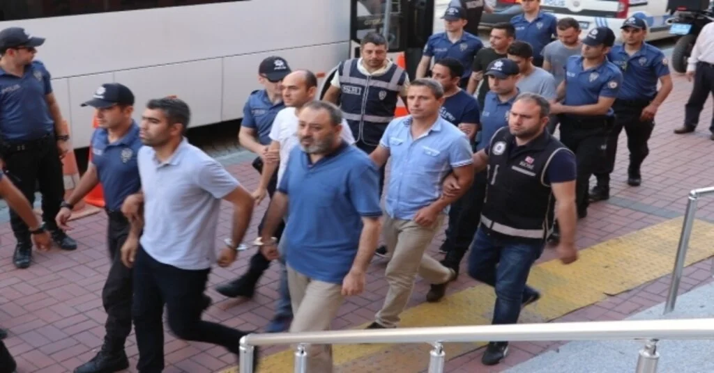 Kocaelide 13 Fetö Şüphelisi Adli Kontrolle Serbest