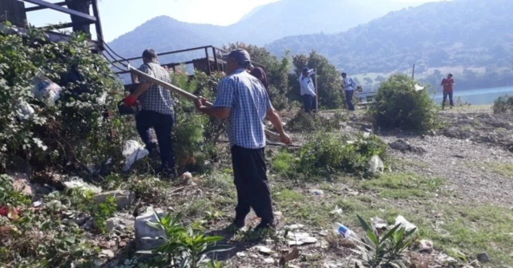 Kozanda Piknik Alanlarında Temizlik Çalışması