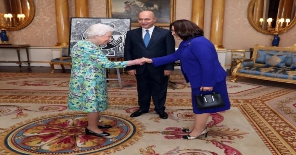 Kraliçe Elizabeth, 2003Ten Buyana İlk Kez Irak Cumhurbaşkanını Kabul Etti