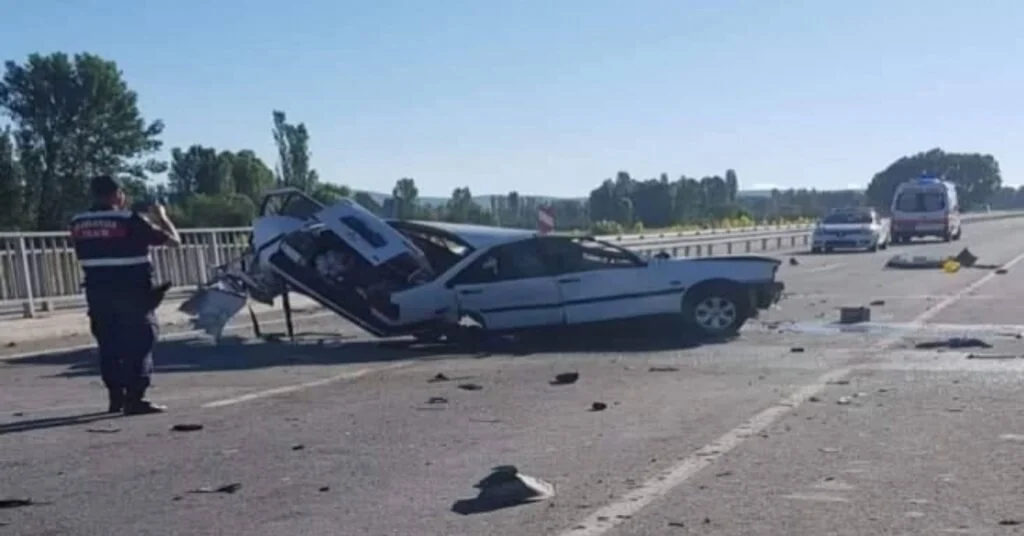 Kütahyadaki Trafik Kazasında Ölü Sayısı 3E Çıktı