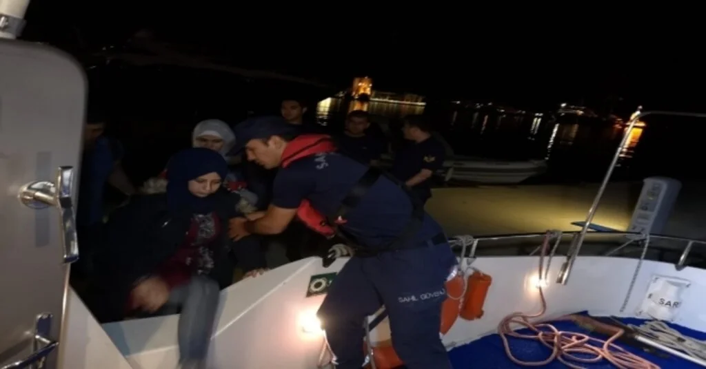 Lüks Yatı Çalarak Yunanistana Kaçmaya Çalışan Göçmenler Yakalandı