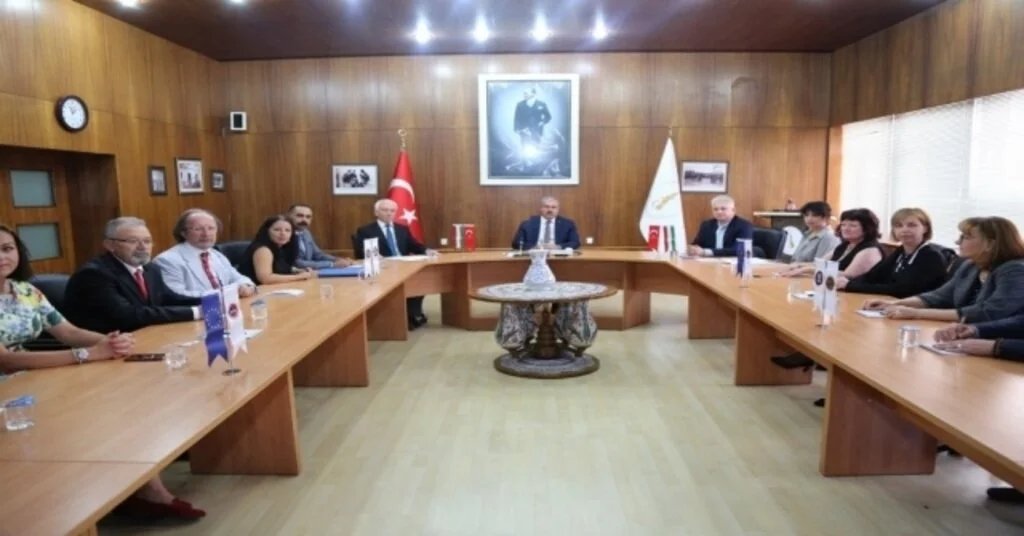 Macaristanın Pecs Belediyesi Yetkilileri Kütahyada