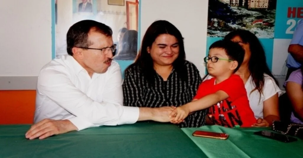 Milletvekili Aydemir Sarıgölde Bayramlaştı